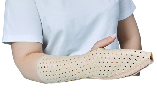 2 Ортез на лучезапястный сустав удлиненный ЭКСТРА (тутор при ДЦП) ORDEKT